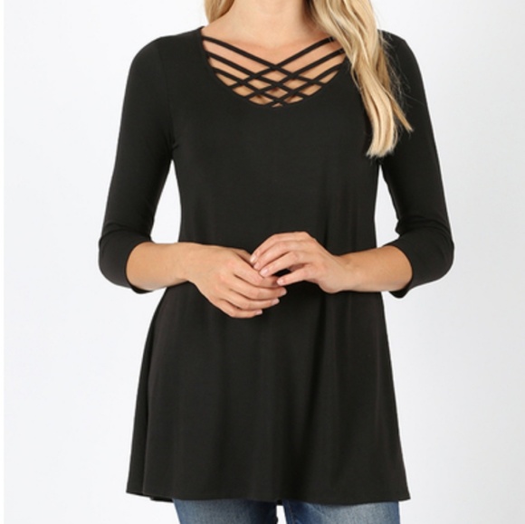 🌹NWT🌹 Lattice Front 3/4 Sleeve Tunic - Picture 1 of 3